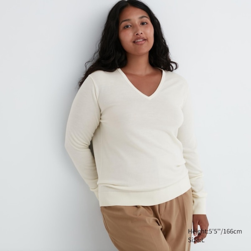 Uniqlo Extra Fine Merino V-Neck Long-Sleeve Ženske Džemperi Bijele | 4982-CYTDF